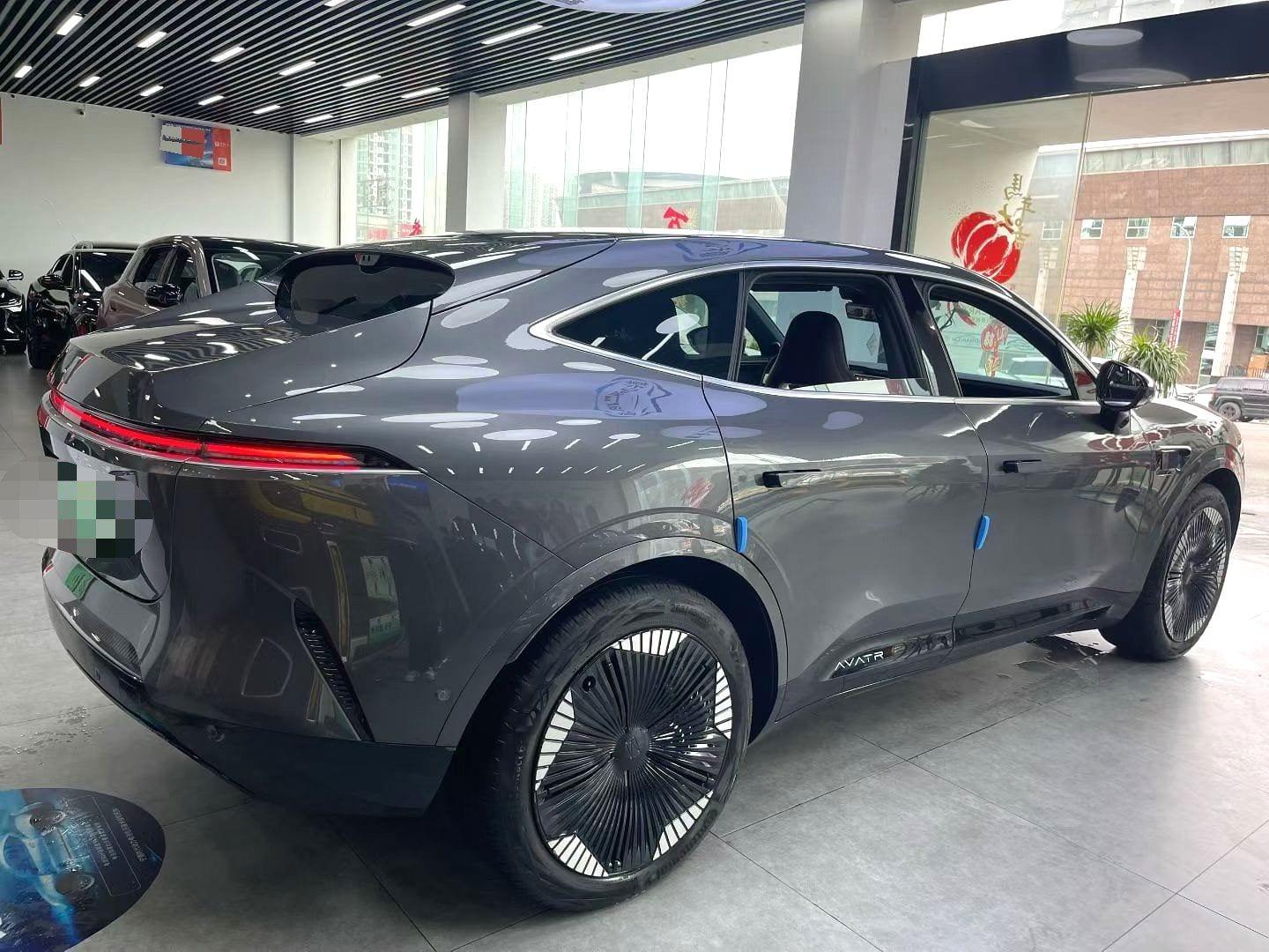 2023 Avita 11 鸿蒙 90度 后驱版 — Used Sedan