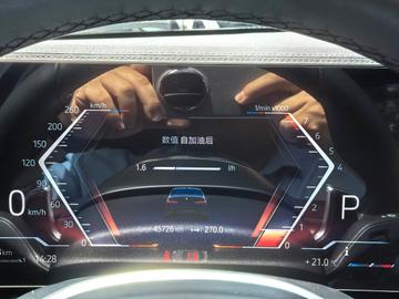 BMW 325i 2.0T M运动曜夜套装 - 5