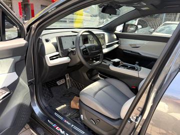 Changan UNI-T 1.5T 尊贵型 - 3