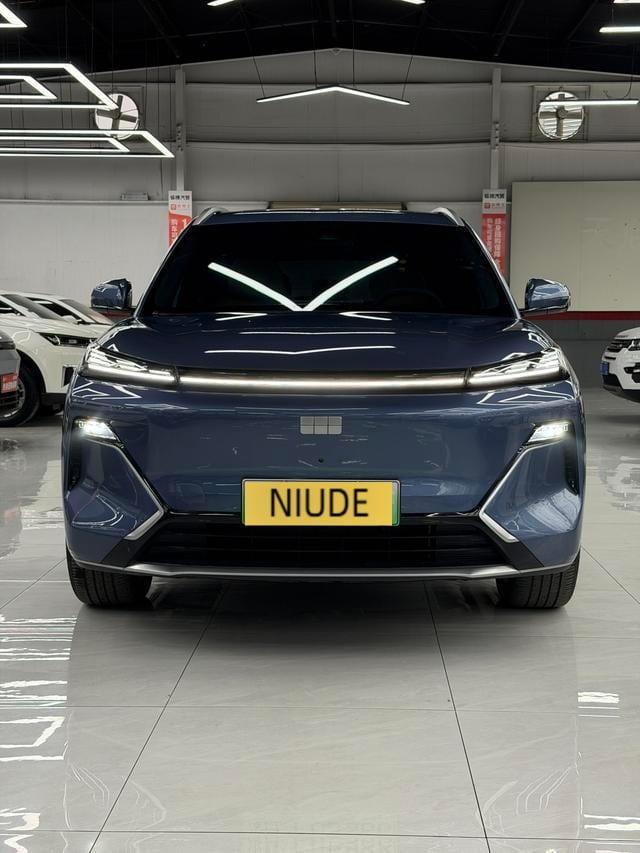 2025 Geely Galaxy Starship7 EM-i 120KM Pilot Edition — Used SUV