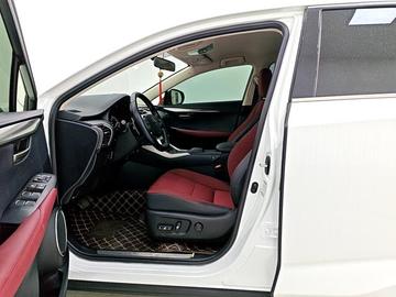 Lexus NX 200 - 2