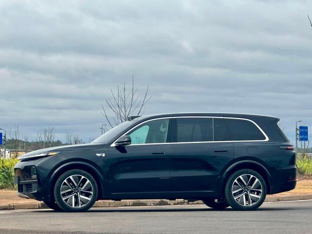 2022 Li Auto L9 Max版 Used SUV — image 1