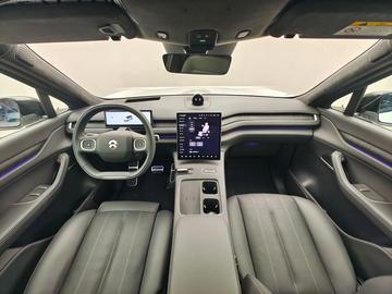 NIO ES8 100kWh 签名版 - 5