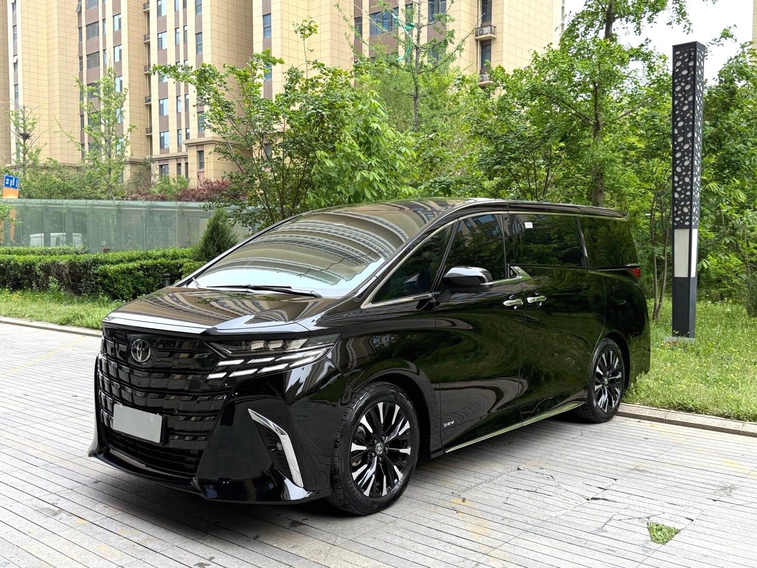 2023 Toyota 埃尔法(进口) 埃尔法 2.5 尊贵版 — Used MPV