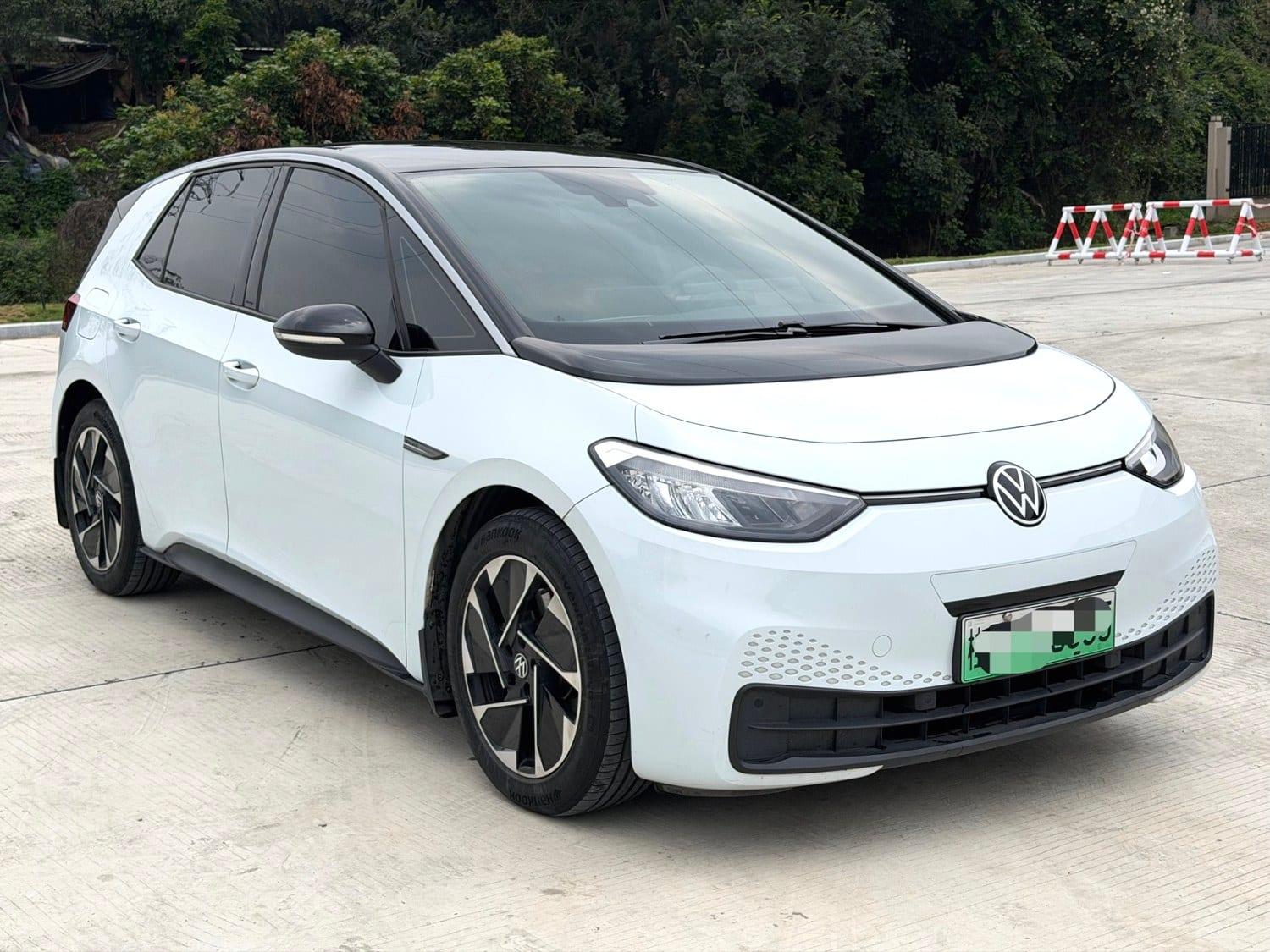 2023 Volkswagen ID.3 升级 纯净智享版 Used Hatchback — image 1