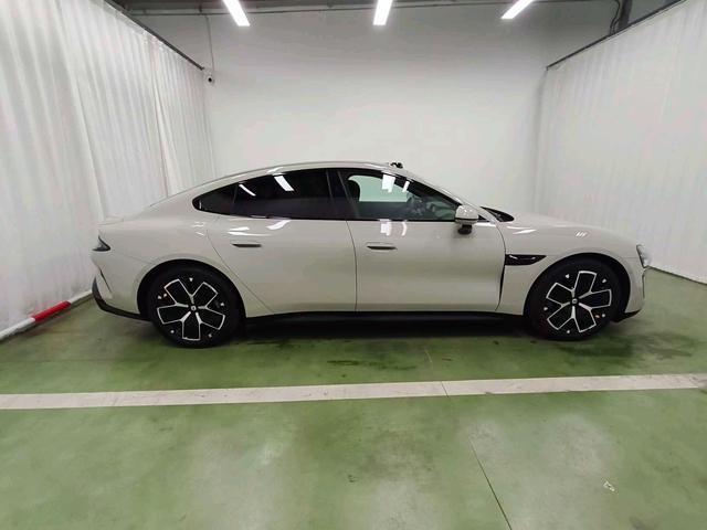 2024 Xiaomi SU7 后驱超长续航Pro版 — Used Sedan