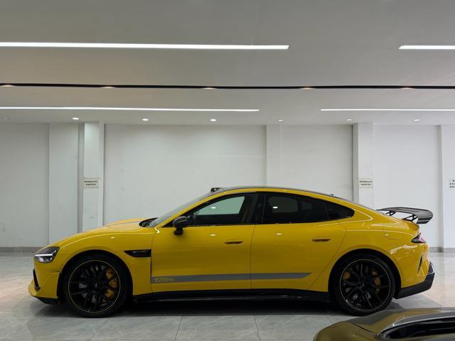 2025 Xiaomi SU7 Ultra 标准版 — Used Sedan