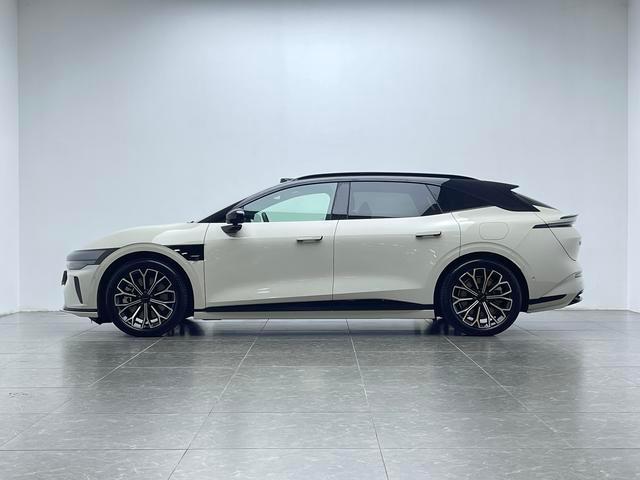 2025 Zeekr 007GT 长续航后驱智驾版 100kWh Used Sedan — image 1