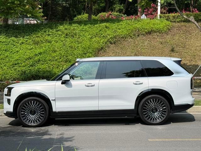 2025 Zeekr 9X Max版 55kWh — Used Sedan