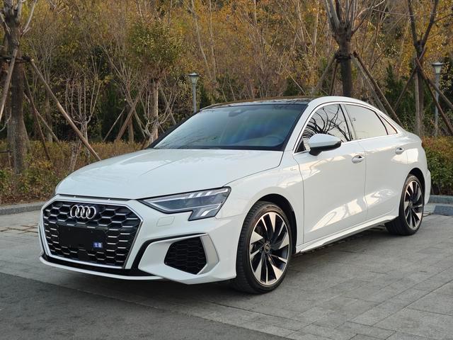 2022 Audi A3L Limousine 35 Used Sedan — image 1