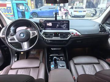 BMW iX3 创领型 - 2