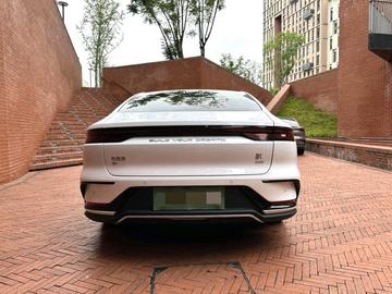 BYD Han EV - 5