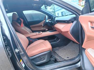 Changan UNI-Z 智电iDD 1.5 125km 卓越型 - 5