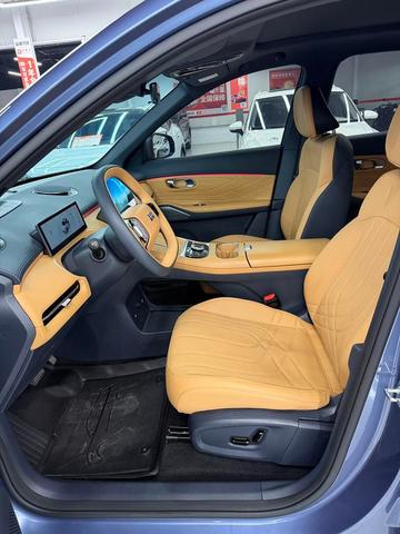 Geely Galaxy 星舰7 EM-i 120KM 领航版 - 2