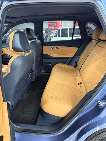 Geely Galaxy 星舰7 EM-i 120KM 领航版 - 4