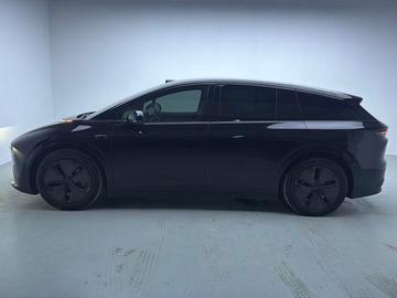 Li Auto i6 两驱 标准版 - 1