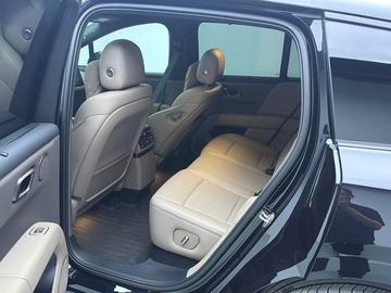 Li Auto i6 两驱 标准版 - 3