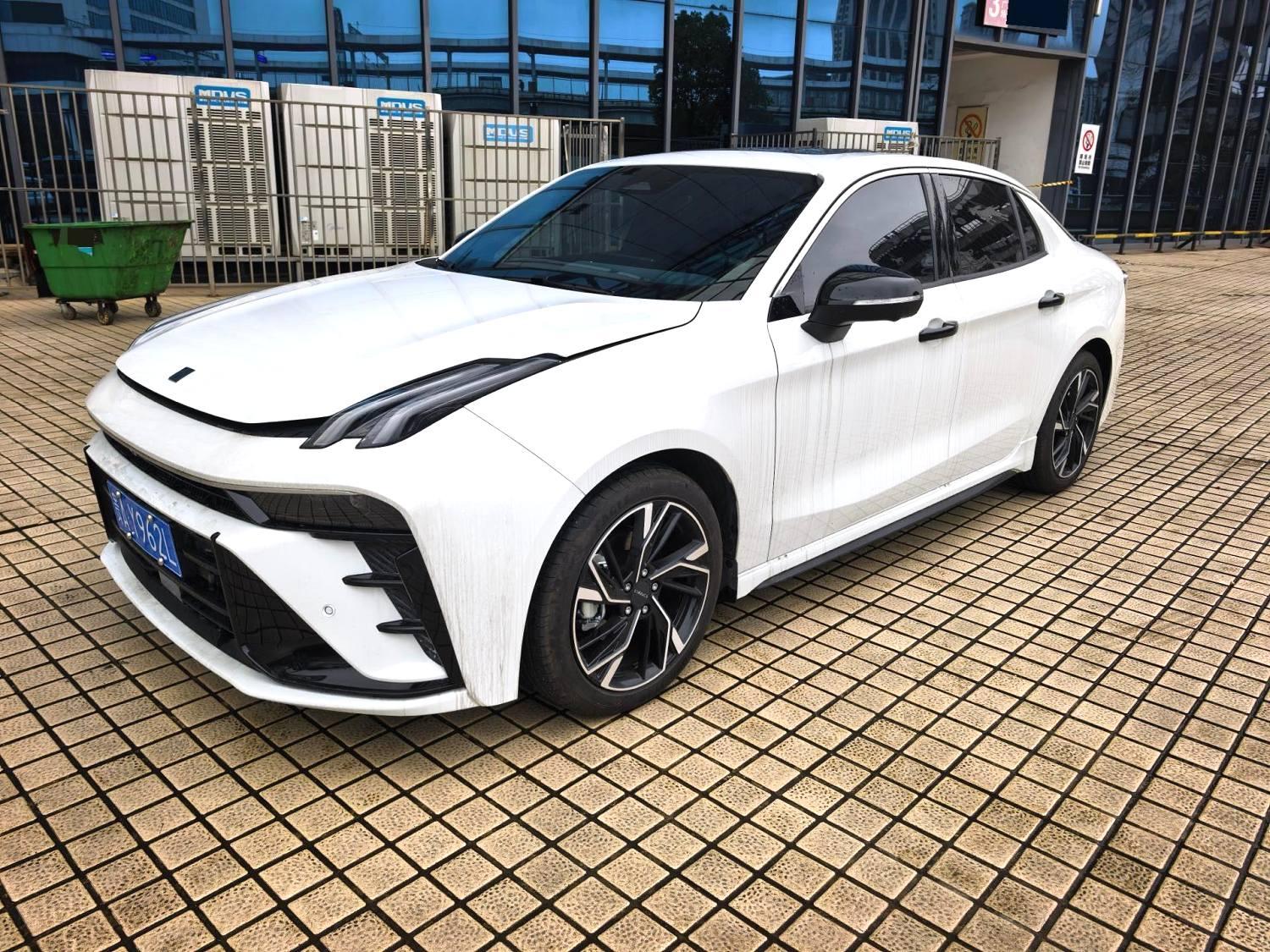 2024 Lynk & Co 03 Used Sedan — image 1