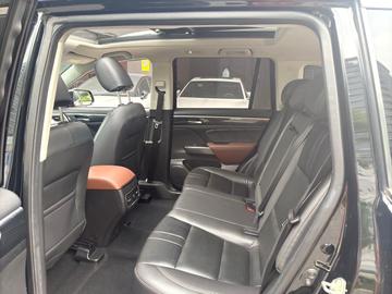 Trumpchi GS7 2.0T 320T 两驱豪华智联版 - 2