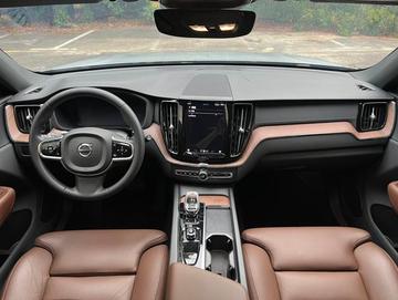 Volvo XC60 B5 4WD Luxury - 5