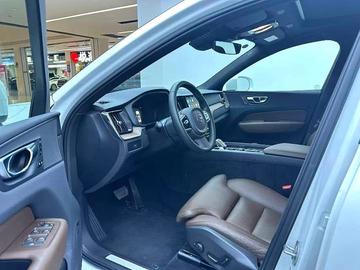 Volvo XC60 B5 AWD Inscription - 5